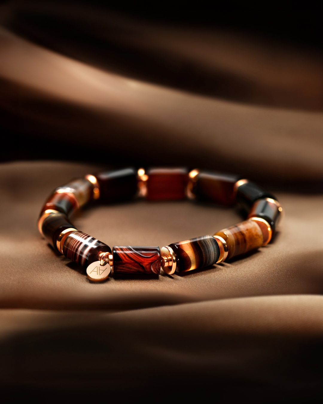 Packshot Bracciale Agata nera Volturia