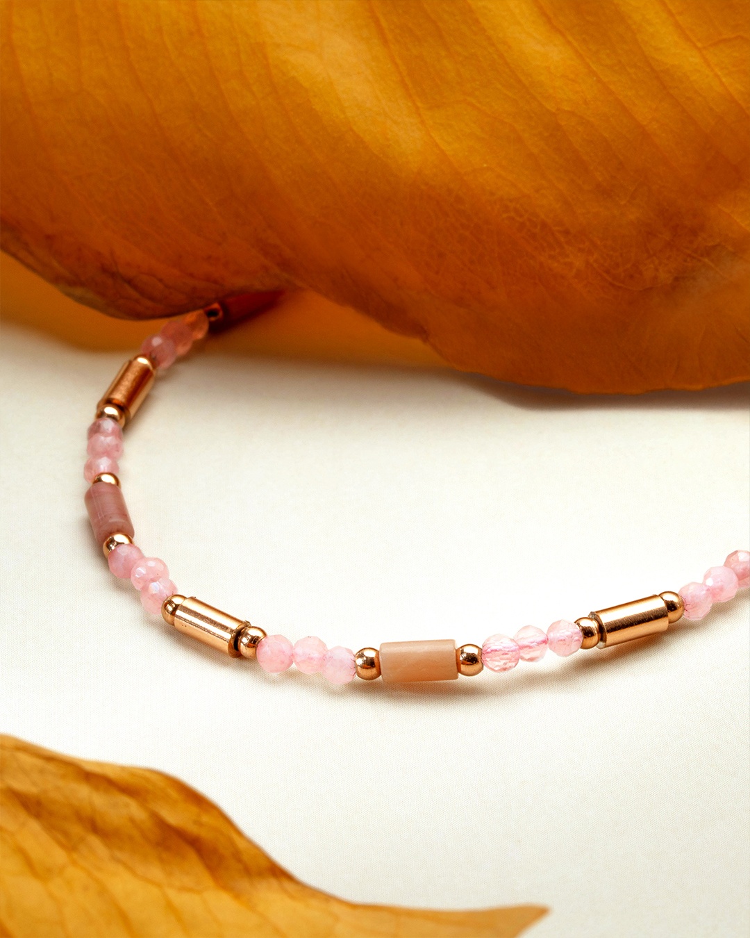 Packshot Bracciale Quarzo rosa e Rodonite Aresina