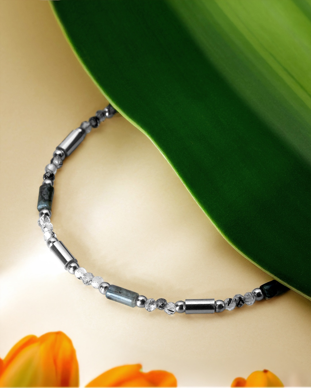Packshot Bracciale Quarzo rutilato tormalinato e Labradorite Adranina