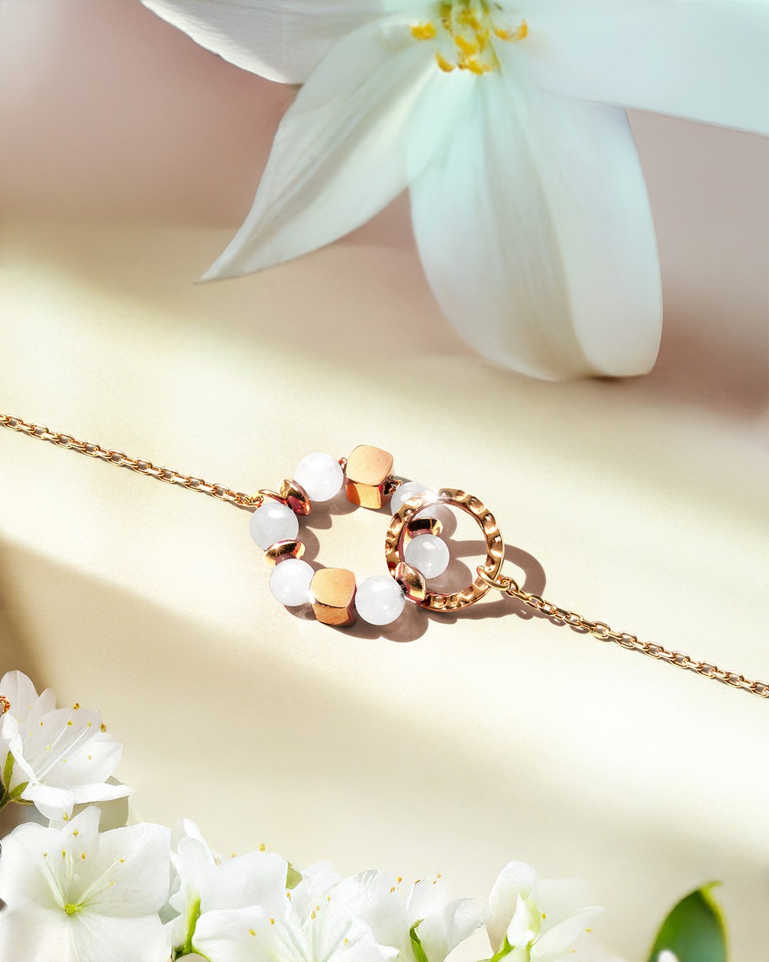 Packshot Bracciale Pietra di luna  Selena