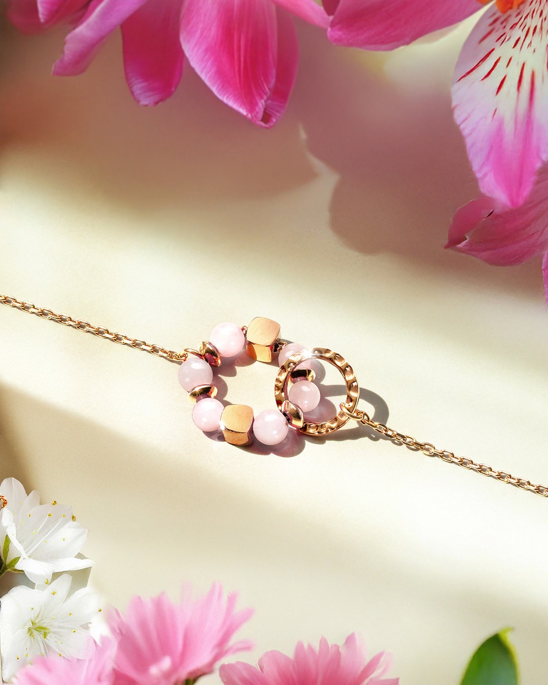 Packshot Bracciale Quarzo rosa Aurora