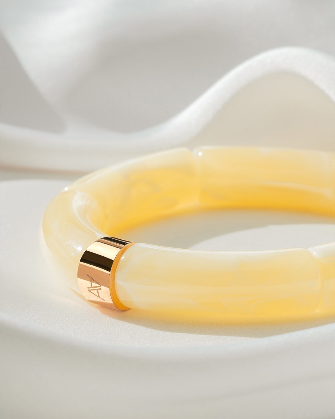 Packshot Bracciale Bagliori d’autunno Beige marmorizzato Sarona
