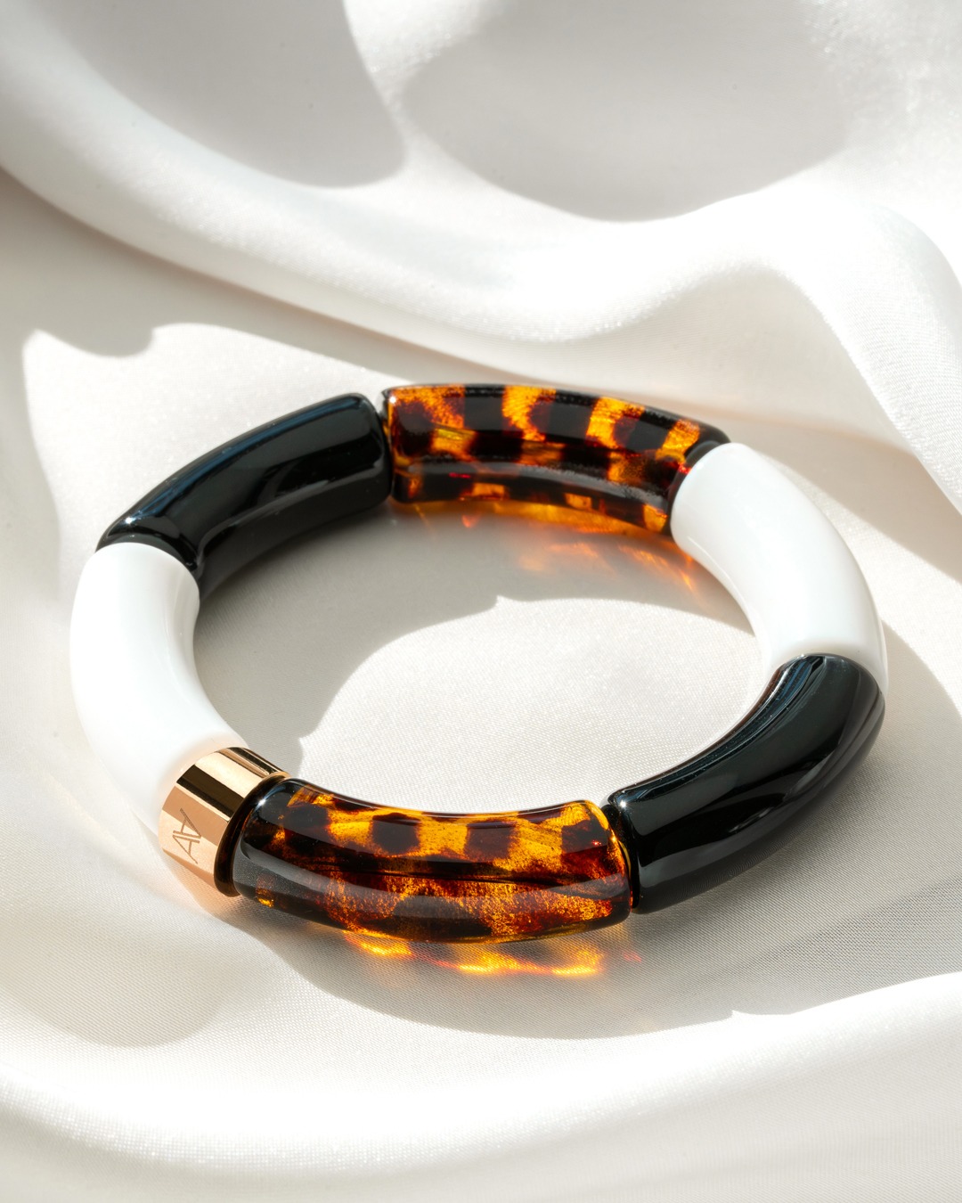 Packshot Bracciale Bagliori d’autunno Leopardo, bianco e nero Agnoli