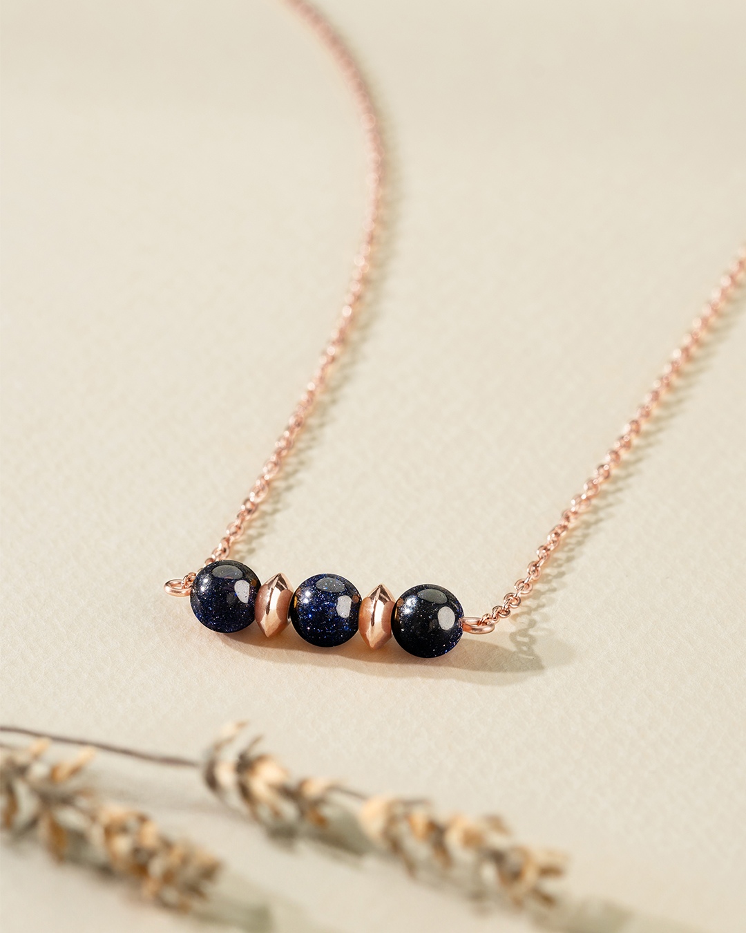 Packshot Ciondolo Blue goldstone Cosenzina