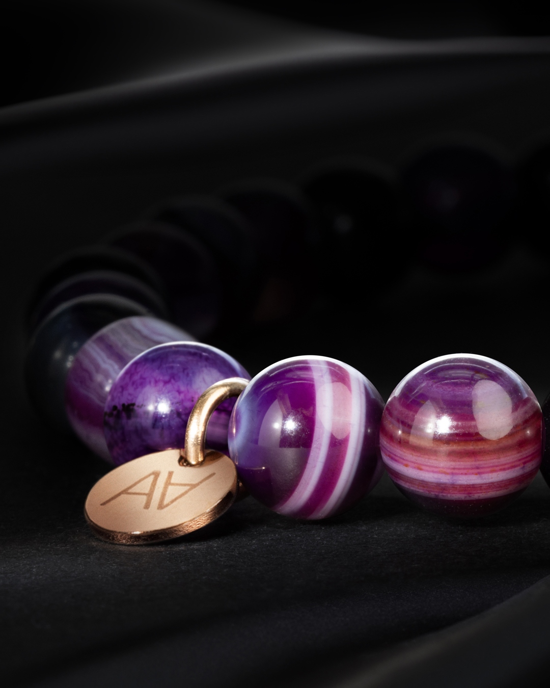 Packshot Bracciale Agata viola striata Calizzonata